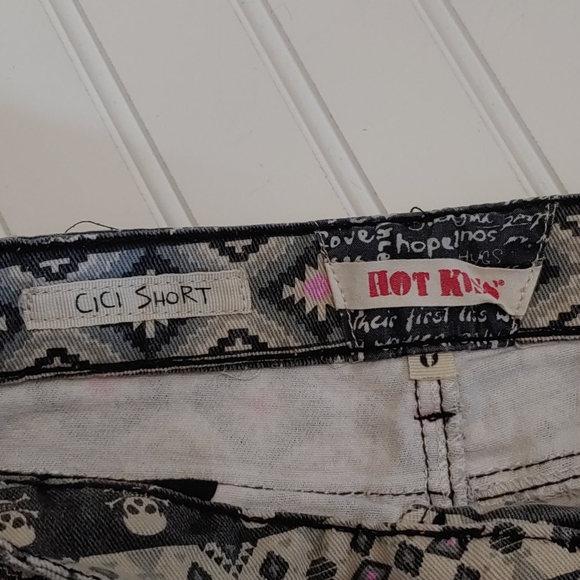 Gray & pink Skull fair isle shorts - Picture 4 of 4